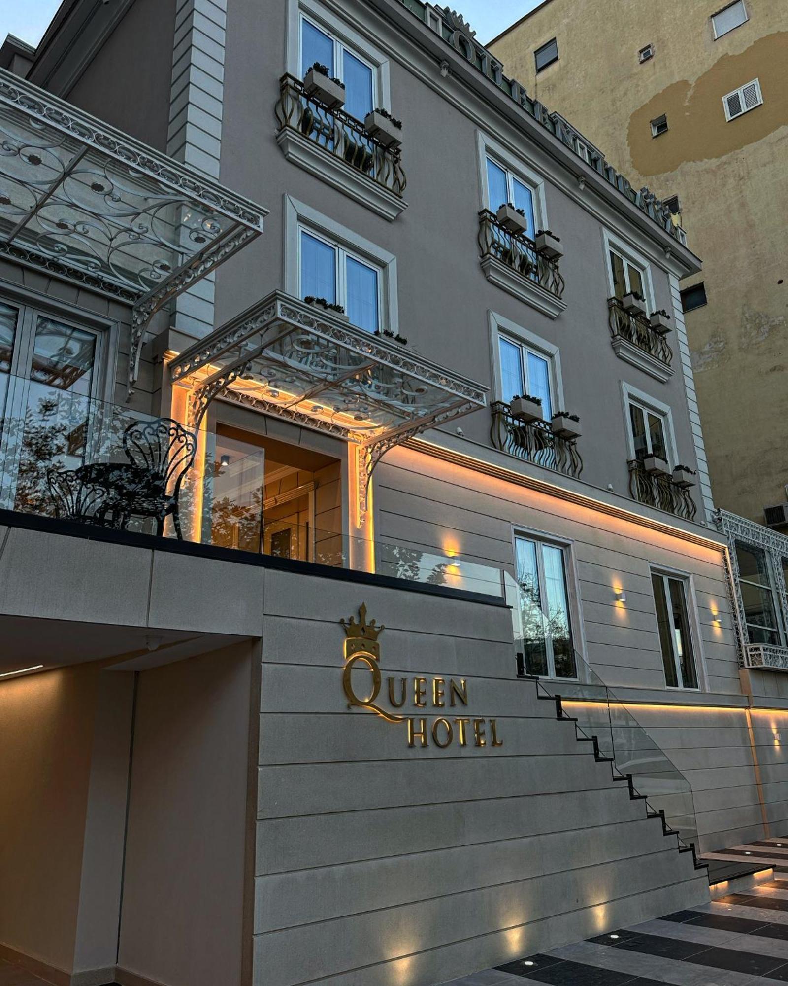 Hotel Queen Selitë e Vogël Exterior foto